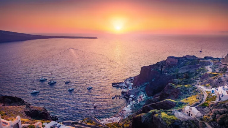Discover Red Sea & AlUla – Luxury Escape | FlyDunya