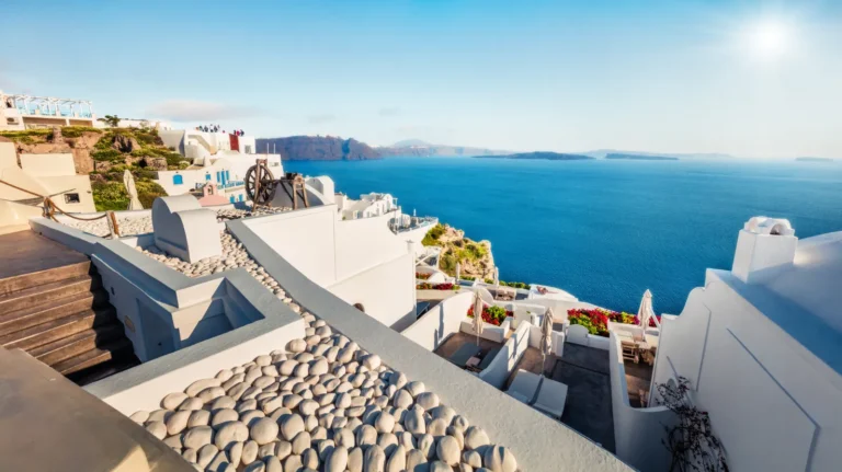 Discover Santorini Shines – Top Sights, Wine Tasting & Oia Sunset | FlyDunya