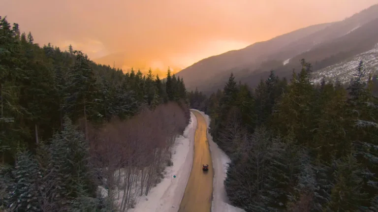 Discover Whistler & Sea to Sky Gondola Day Tour - FlyDunya