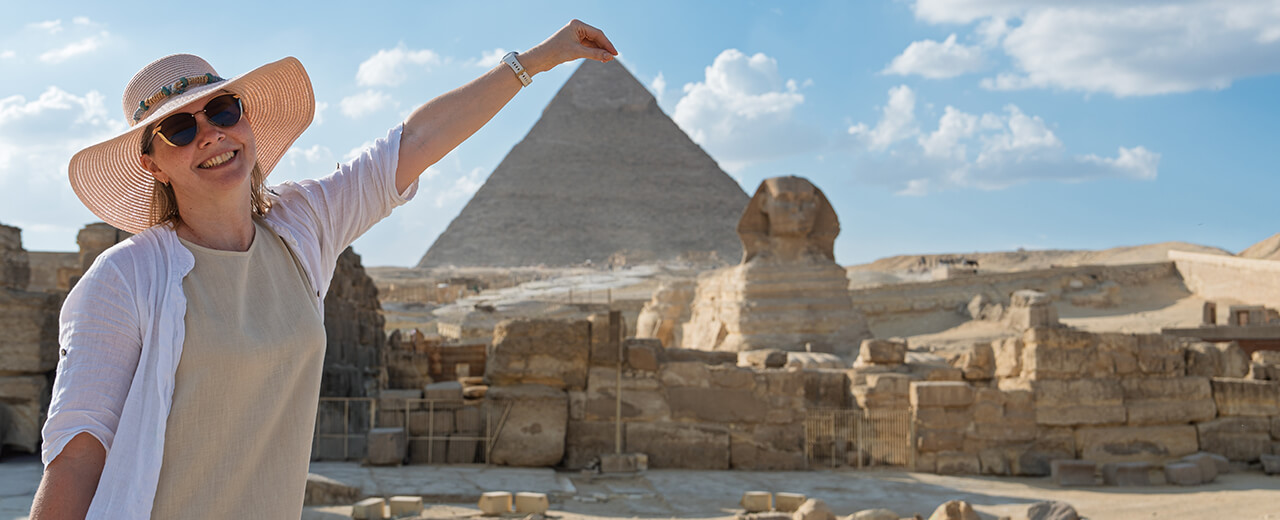 Best VIP Private Tour of Giza Pyramids, Sphinx & Inside Pyramid Tombs | FlyDunya