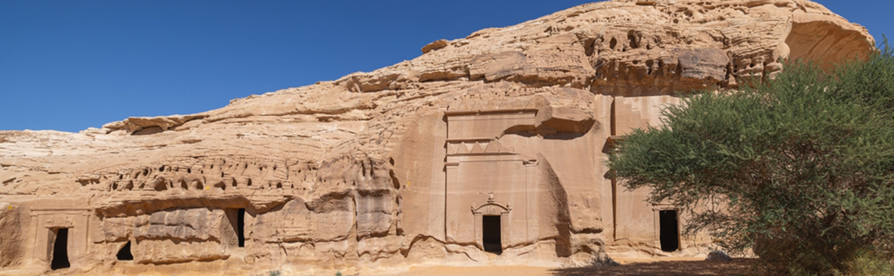 Discover Luxury Travel in AlUla – The Hidden Gem of the Middle East